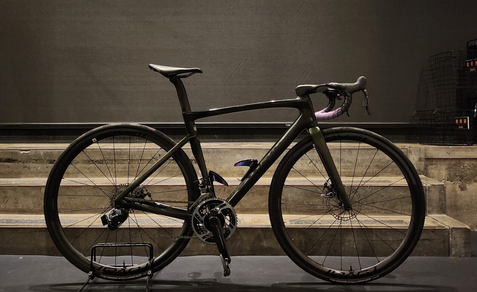 🚴‍♂️ 新登場！Velogueガラスコーティング 施工体験レポート✨